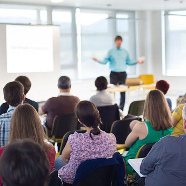 Te Wananga Presentation: Business & Online Technology